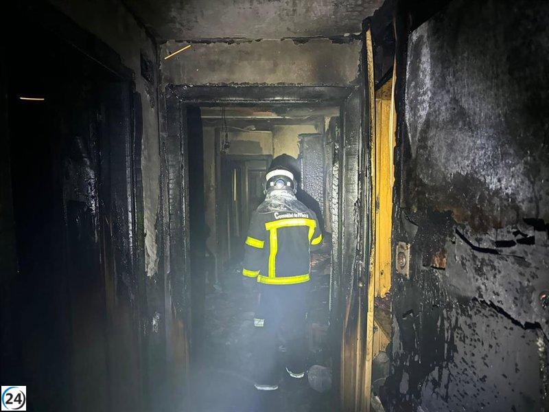 Joven encarcelado por provocar incendio en su vivienda de Alcalá durante la noche.