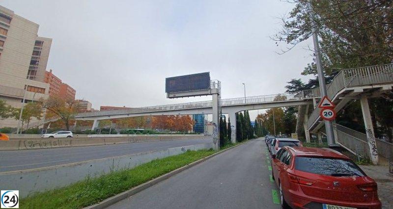Comienzan obras para reemplazar la pasarela peatonal sobre la A-2 en la avenida de Bruselas.