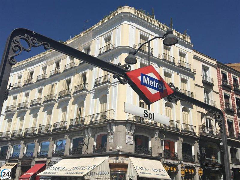 Semana Santa provoca cierres parciales en la estación de Sol de Metro y Cercanías.