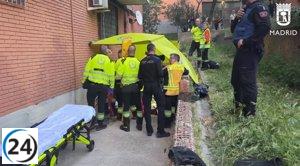 Hombre de 48 años en estado crítico tras caer desde un primer piso en Moratalaz.