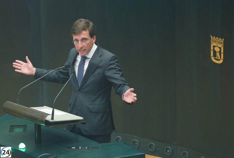 Almeida cuestiona la postura de Maroto sobre pisos turísticos durante su mandato como ministra.