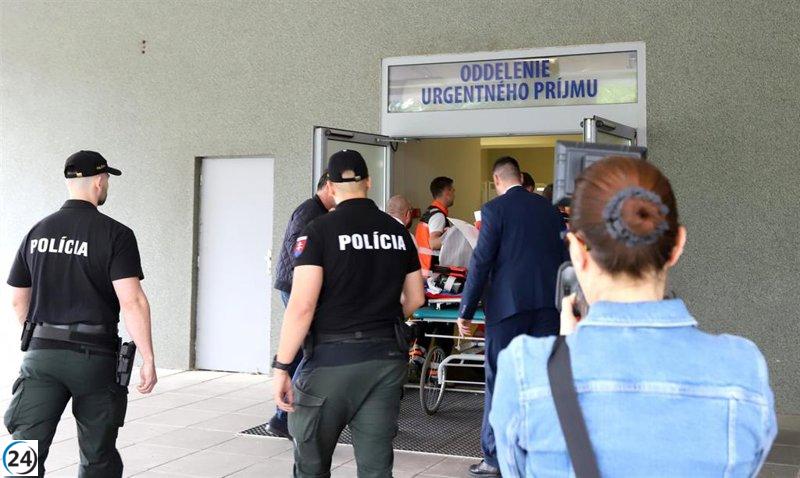Ayuso muestra solidaridad con el primer ministro eslovaco tras intento de asesinato.