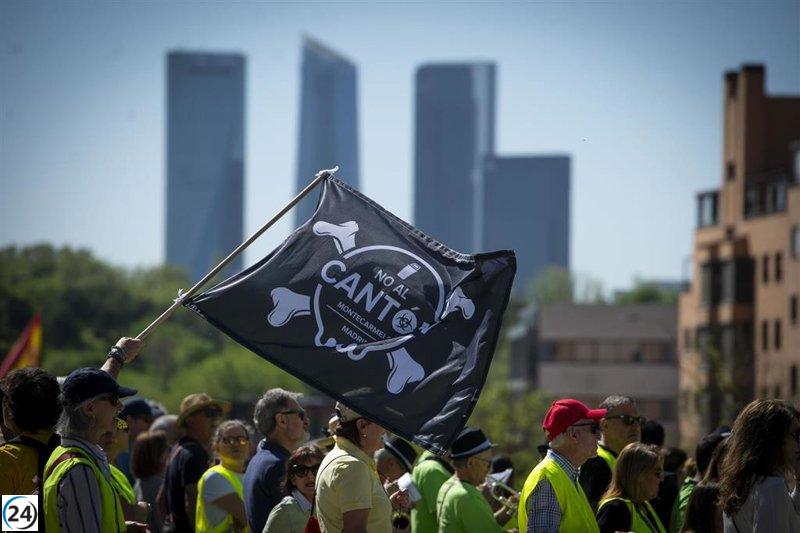 Gobierno abandona investigación de fosa en Montecarmelo, Madrid critica falta de cumplimiento con la ley