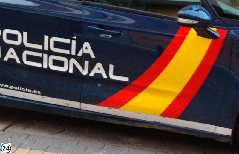 Delincuente detenido tras robar farmacia en Carabanchel con hacha y llevarse 400 euros.