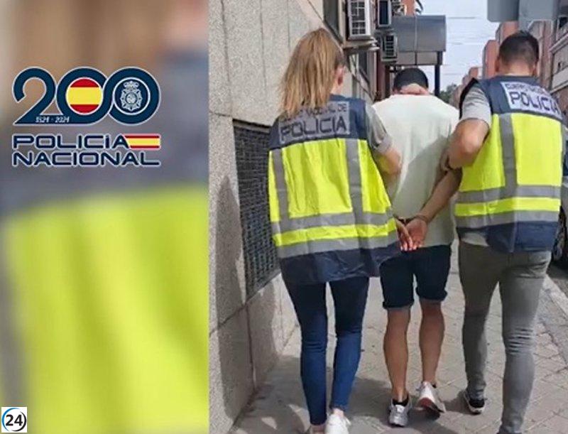 Mujer y bebé liberados en Madrid tras ser retenidos por su novio, quien ya está bajo arresto.