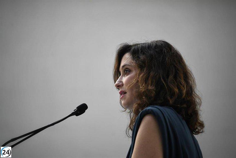 Ayuso elige el apoyo en lugar de la crítica en medio de la crisis: 