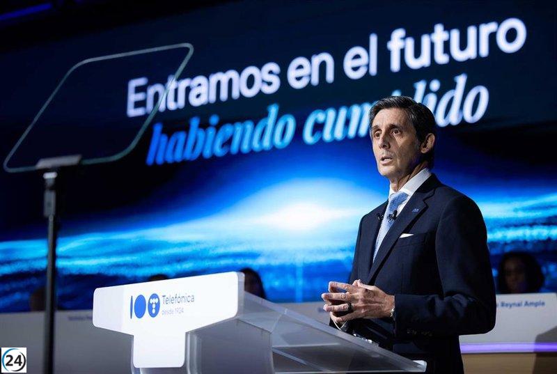 La Comunidad critica duramente al Gobierno por el cambio de presidente en Telefónica.