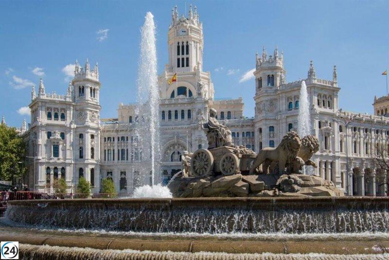 La fuente de Cibeles se vaciará en febrero para iniciar estudios de restauración.