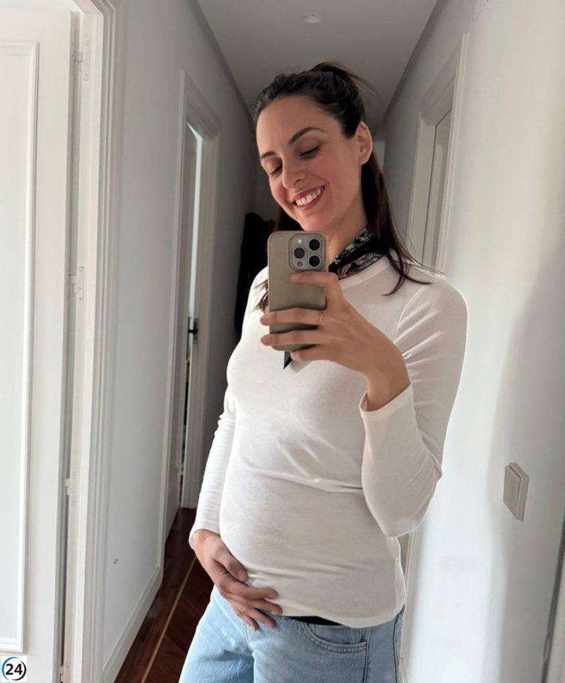 Rita Maestre revela que espera su segundo hijo y expresa su deseo de darle la bienvenida a otro ciudadano.