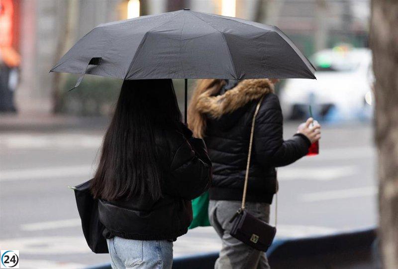 El Ayuntamiento de Alcalá bloquea accesos en áreas inundables por el aumento del río Henares.