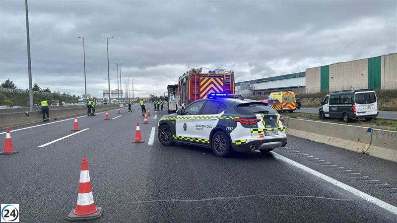 Fallece camionero tras colisión en la A-2, en Alcalá.