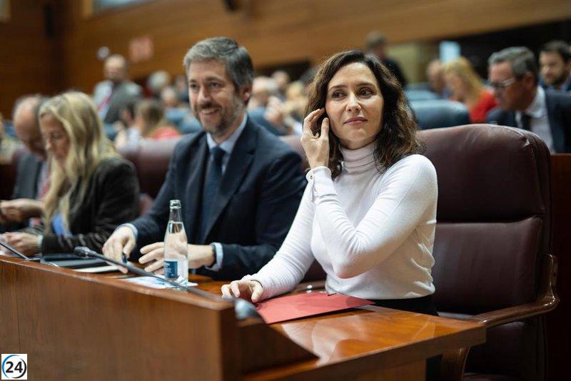 Ayuso critica a Sánchez por excluir a Vox de Moncloa: