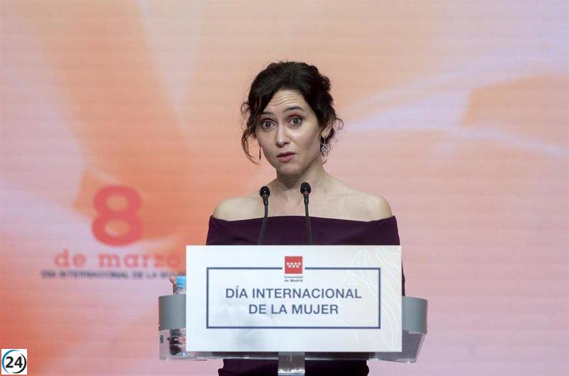 Ayuso denuncia que el Gobierno planea aumentar fiscalías para favorecer a allegados y ejercer su control.