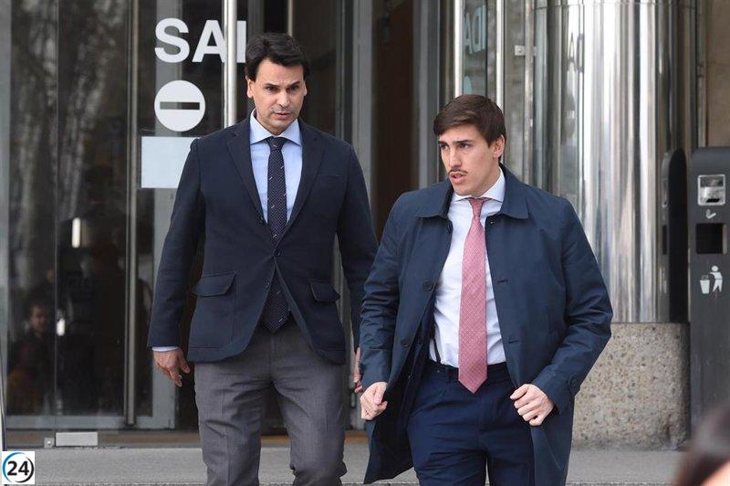 La jueza convoca a la pareja de Ayuso el 10 de abril por posibles nuevos delitos.