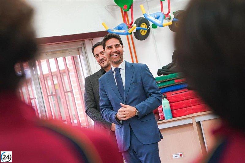 Sindicatos de educación respaldan la reducción de horas de clase en Madrid.