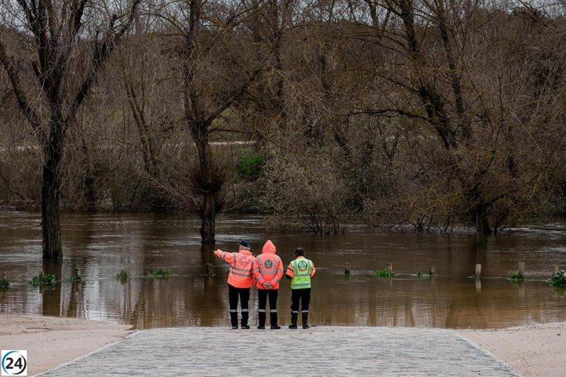 Madrid se alista para un nuevo fin de semana de lluvias y la posible subida de ríos.