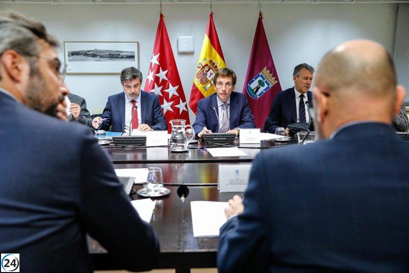 El Ayuntamiento colabora con otras entidades para solucionar inundaciones en el barrio del Aeropuerto.