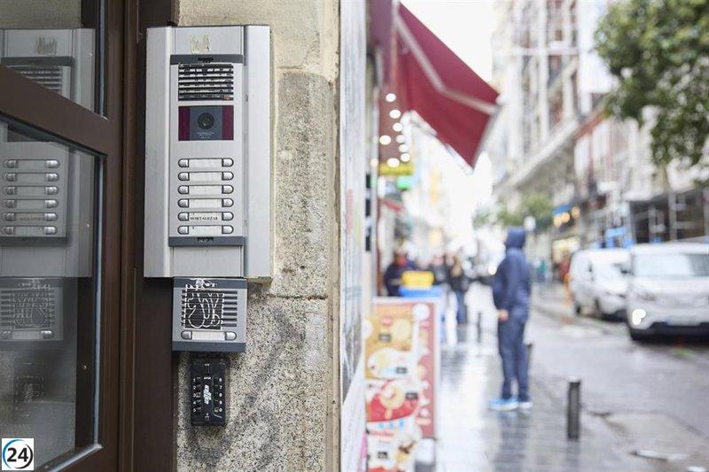 El Ayuntamiento considera un impuesto a los alquileres turísticos por residuos, pero carece de respaldo legal.