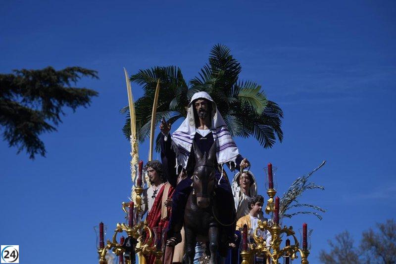 Madrid celebra las emblemáticas procesiones del Domingo de Ramos.