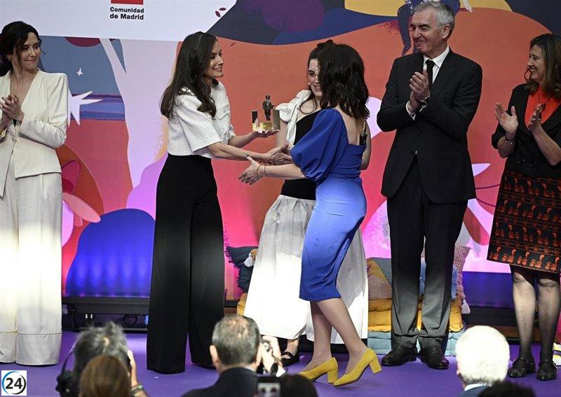La Reina Letizia inauguration la 47ª edición de los Premios El Barco de Vapor y Gran Angular en la Casa de Correos.
