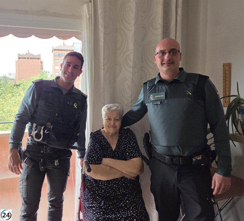 Guardia Civil y mujer rescatada de caída en Tres Cantos se reencontran.