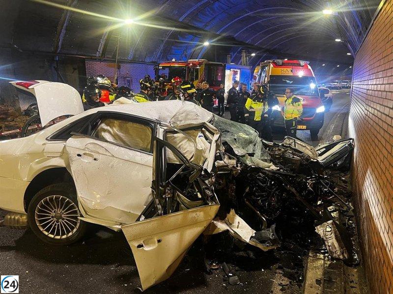 Fallece un joven de 32 años en accidente automovilístico en el túnel de María de Molina.