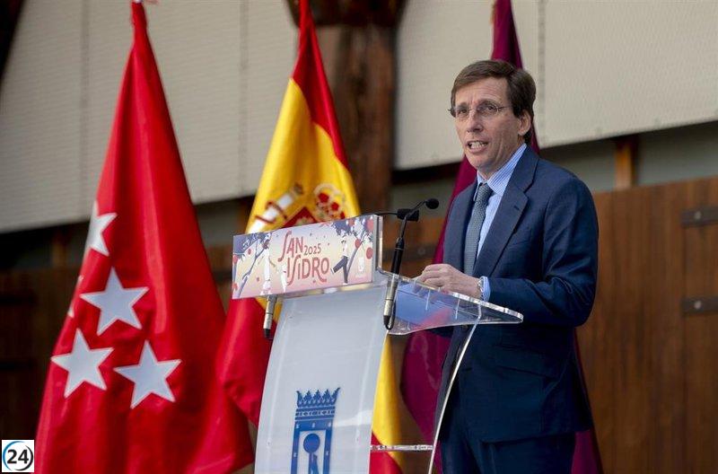 Almeida urge al Gobierno a asumir su responsabilidad en Barajas y a no eludir su deber.