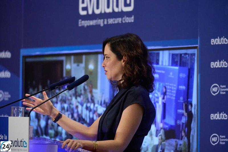 Ayuso impugna en tribunales el decreto universitario de Sánchez por ser inconstitucional y perjudicar a las instituciones privadas.