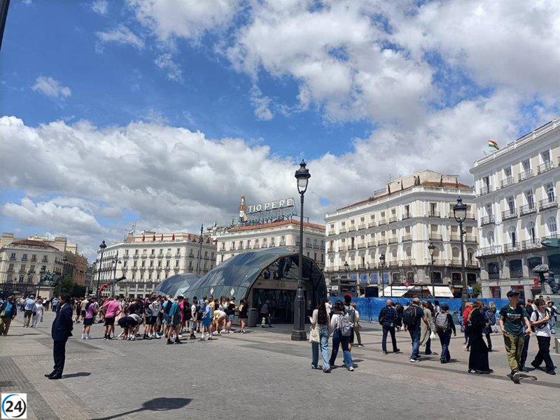 Interrumpen acceso principal a Cercanías en Sol debido a fallas eléctricas.