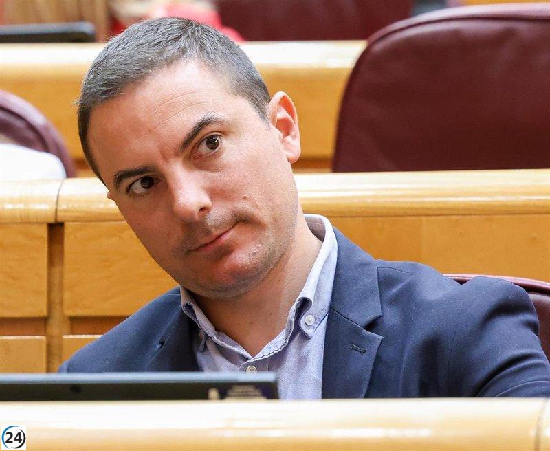 Lobato exige un congreso urgente en el PSOE por la mayor crisis en años.