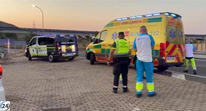 Fallece un motociclista de 50 años tras colisionar con un coche y una farola en Rivas.