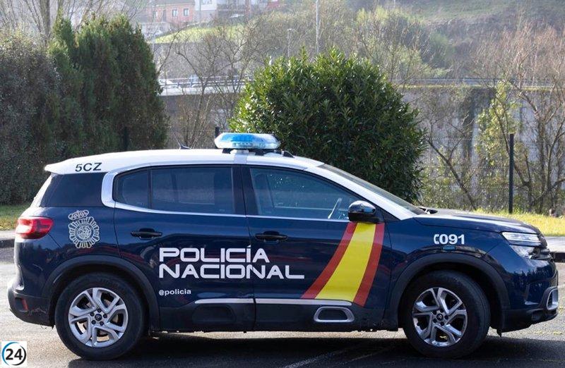 Detienen a cuatro en protesta irregular frente al centro de acogida de Alcalá.