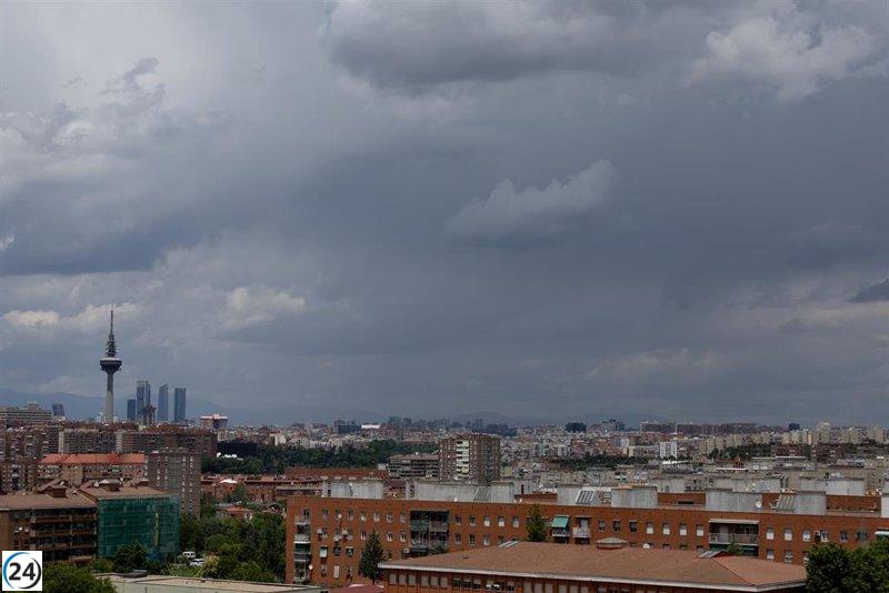 Alertan sobre la persistencia de una masa de aire africano que deteriora la calidad del aire este jueves.