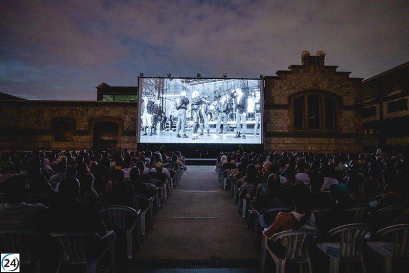 Cines al aire libre en Madrid: un escape del calor en Matadero, Cibeles y el Parque del Oeste.
