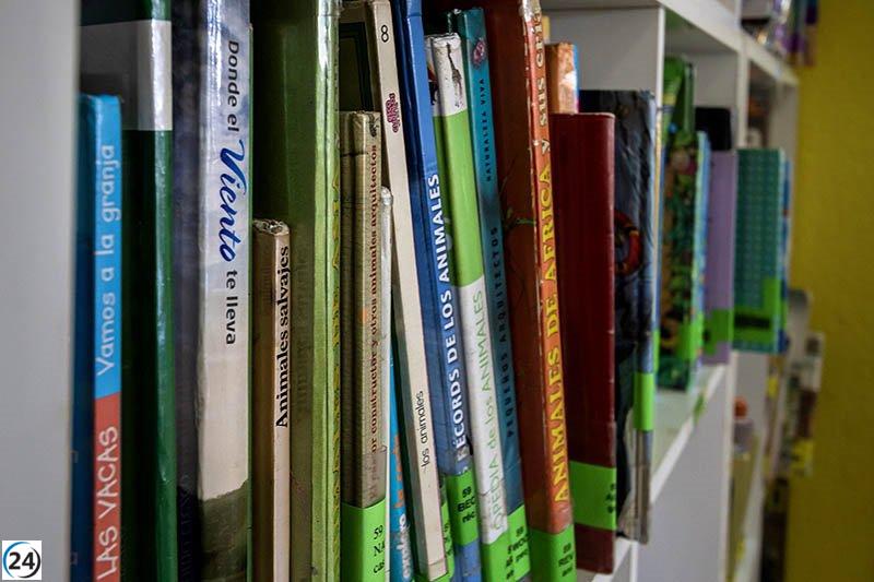 Autoras y autores populares en las bibliotecas de la ciudad: Javier Castillo, Julia Navarro y Freida McFadden.