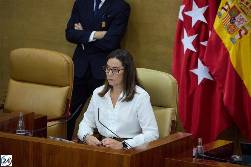 La Comunidad defiende la solidez del currículum de Ana Millán, accesible en la página de la Asamblea.