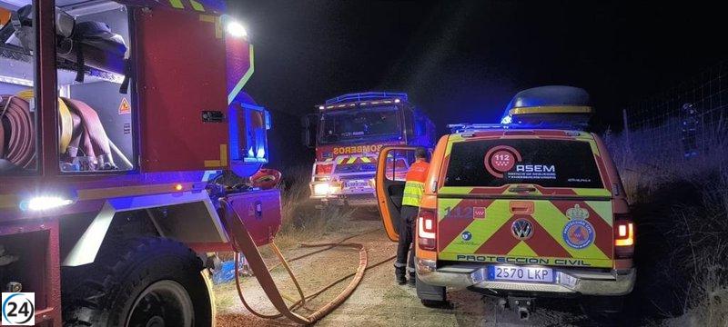 Comunidad despliega tres helicópteros para controlar incendio en Aranjuez, con pronóstico alentador.