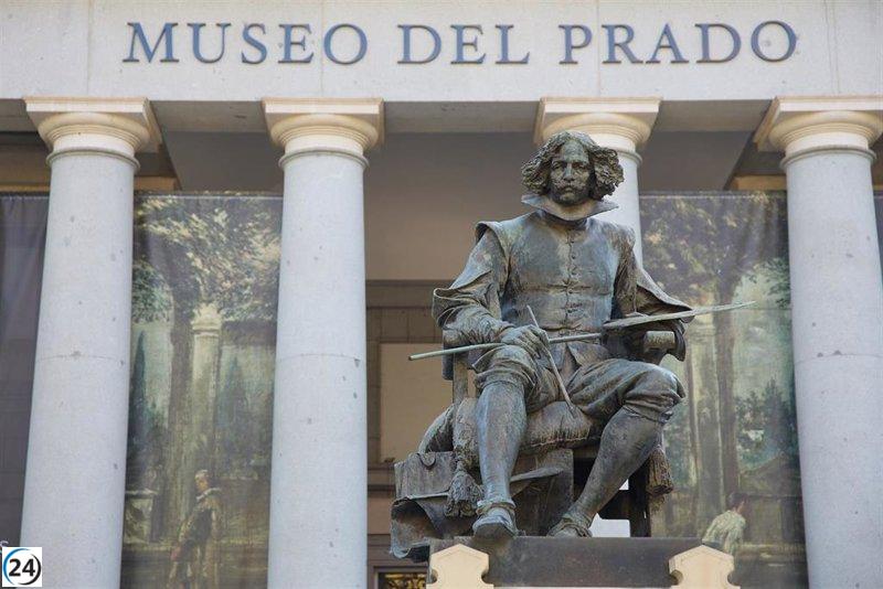 El Ayuntamiento comienza la restauración del monumento a Velázquez en el Prado.