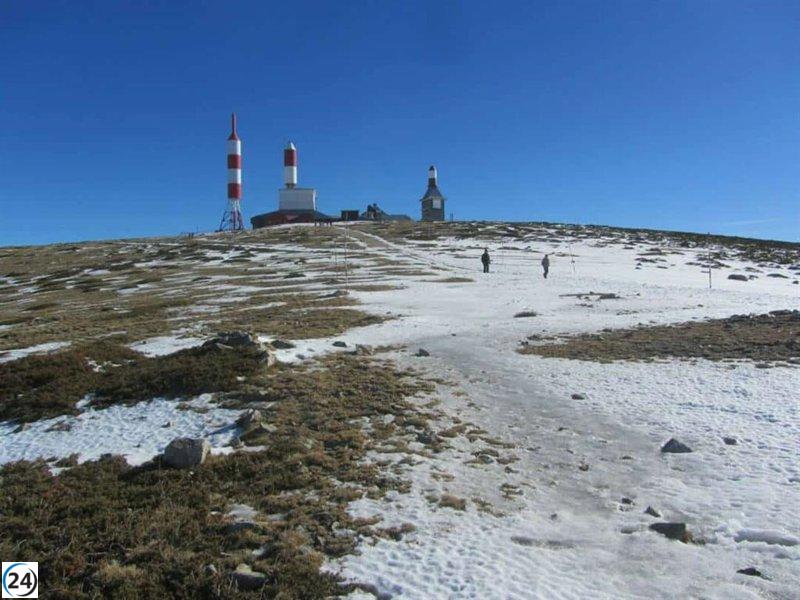 Ecologistas organizan manifestación contra autorización para ascenso a la Bola del Mundo en la Vuelta Ciclista.