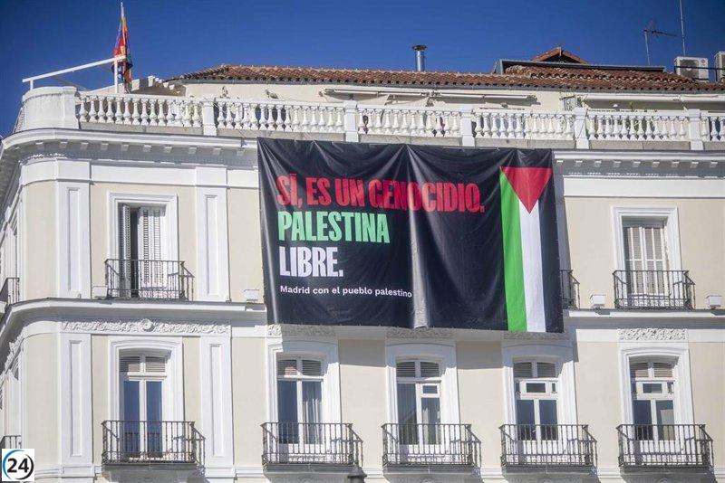 Más Madrid exhibe pancarta en Sol: 