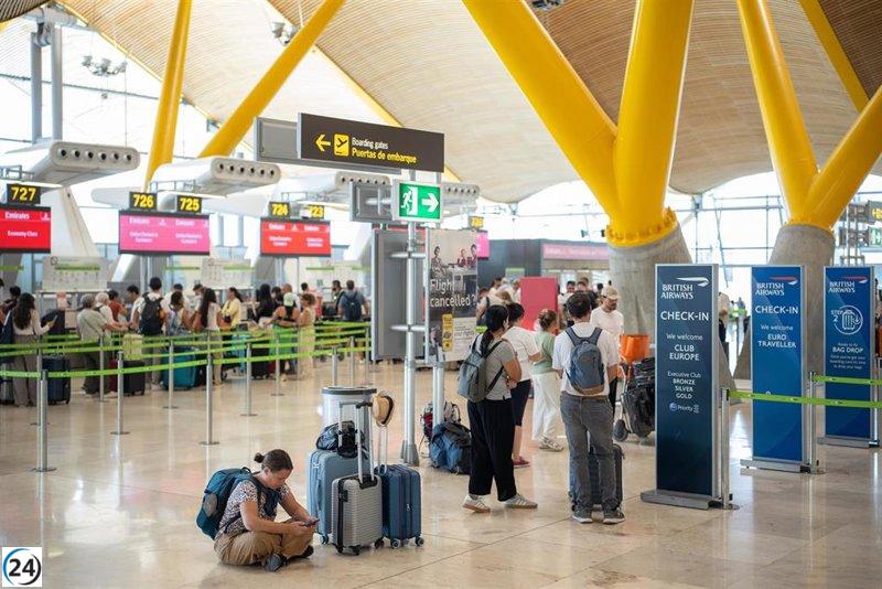 Persisten los retrasos en Madrid-Barajas durante el segundo día de huelga.