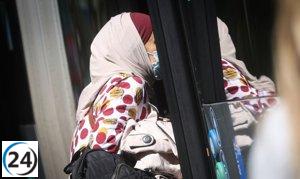 PP se opone a la propuesta de Vox de vetar el hijab en colegios, argumentando que convertiría a España en un Estado laico.