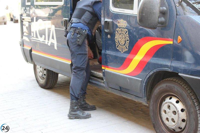 Hombre secuestrado en Puente de Vallecas es liberado tras enviar mensajes de ayuda en servilletas.