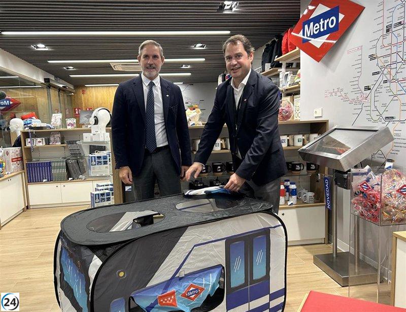 Metro inaugura nueva tienda en Ópera por el centenario de la estación.