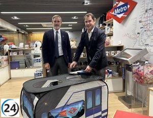 Metro inaugura nueva tienda en Ópera por el centenario de la estación.