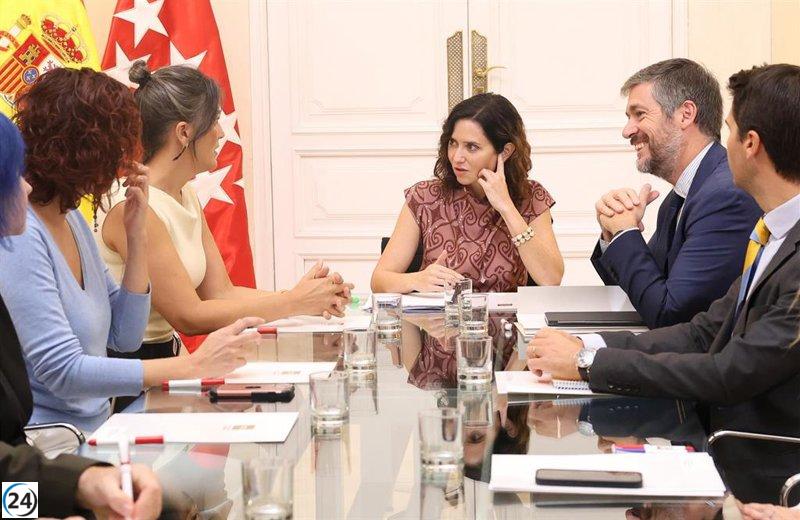 Propuestas sobre vivienda y transporte dominan discusiones entre Ayuso y grupos parlamentarios en Gaza.