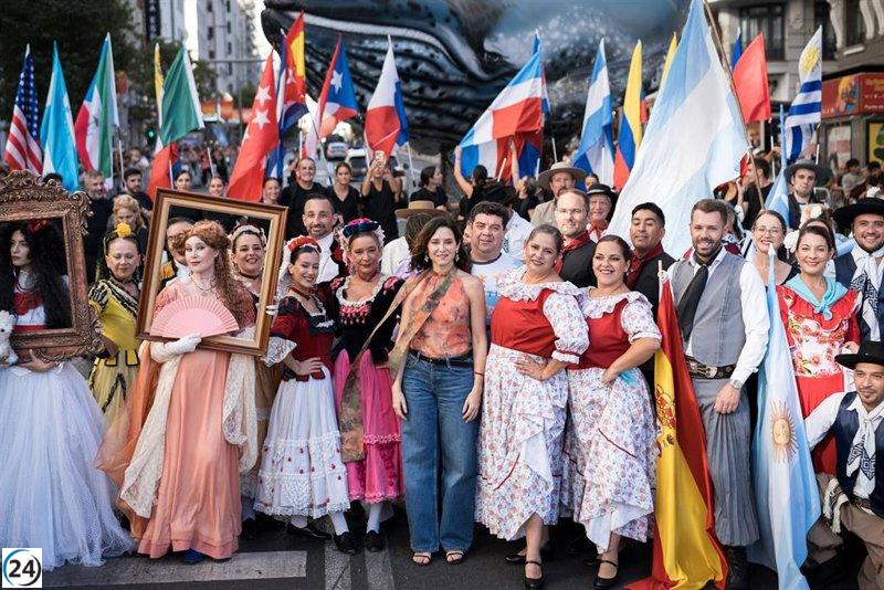 Cerca de 2.500 participantes de 23 naciones celebran la Hispanidad en la Gran Vía.