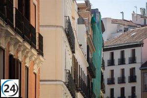 Bomberos luchan contra el desgaste de la fachada de Hileras mientras el operativo de desescombro se prolongará por días.
