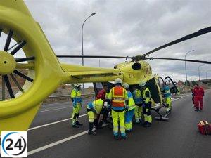 Motociclista de 22 años sufre graves heridas tras un accidente en la M-50 de Madrid.