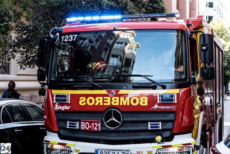 Incendio consume local de 'shishas' en Usera, sin heridos.